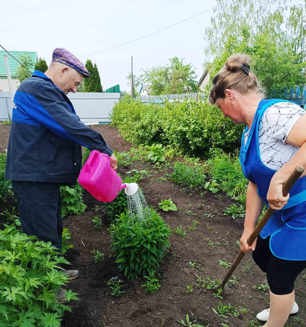 Гарденотерапия с получателями социальных услуг.