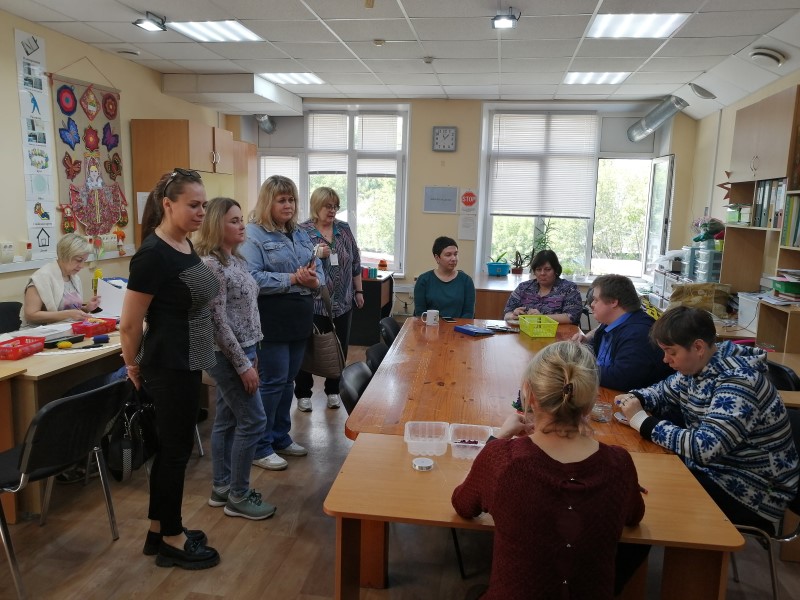 Участие в стажировке и информационно-практическом семинаре «Жизнеустройство подростков и молодых людей с ментальными особенностями»