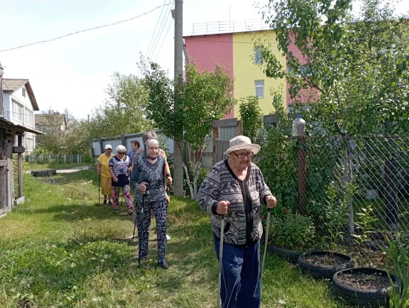 Скандинавская ходьба в отделении Спецжилдом
