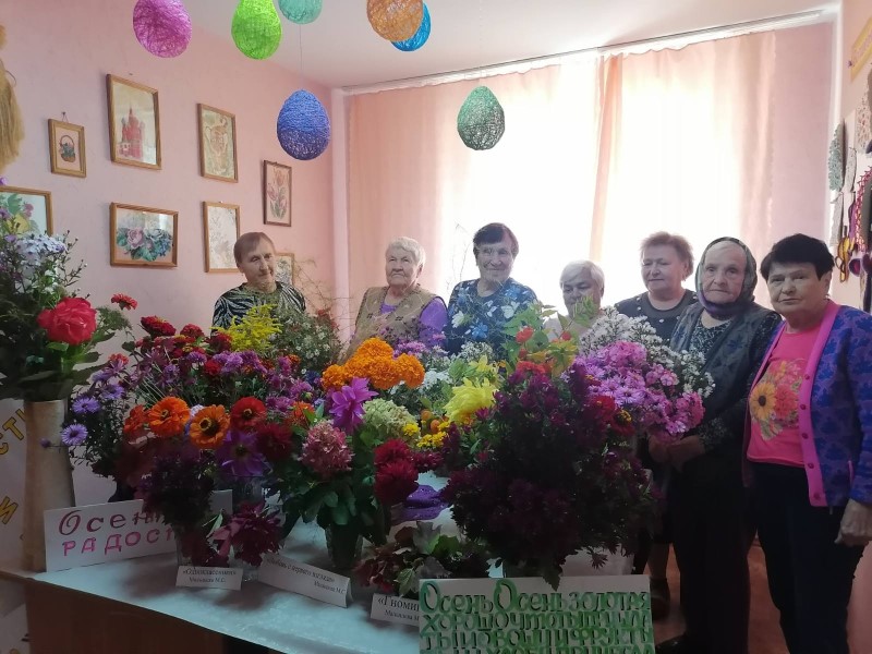 Выставка букетов в отделении Спецжилдом
