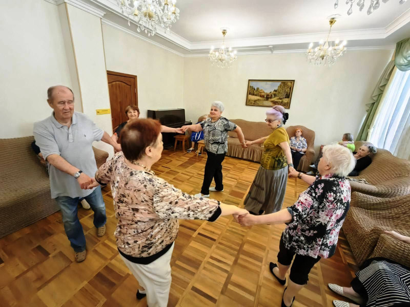 Обнимая Родину сердцем