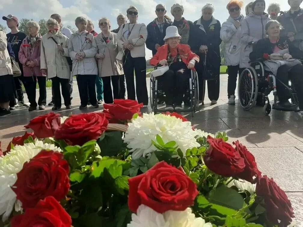 Нижегородцы — жители блокадного Ленинграда вернулись домой из поездки в Санкт-Петербург