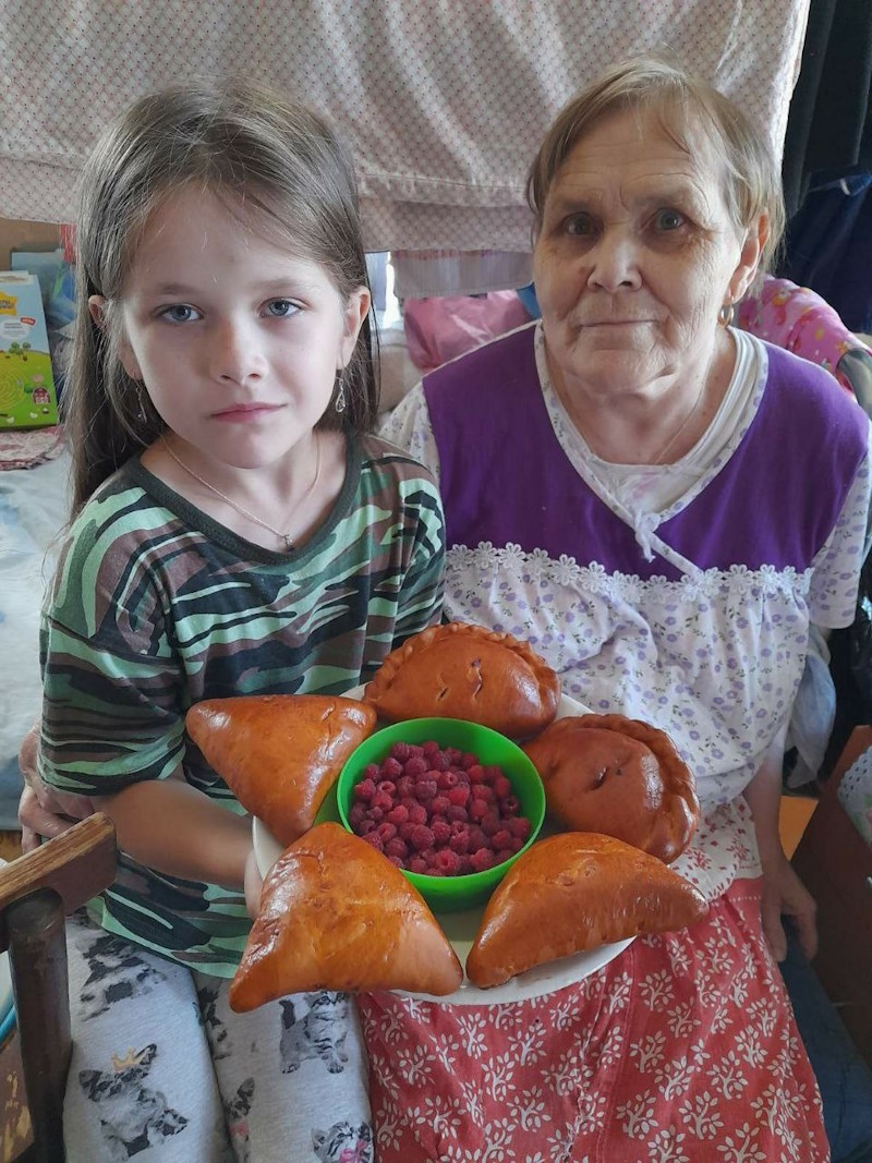 День пирожков с малиновым вареньем